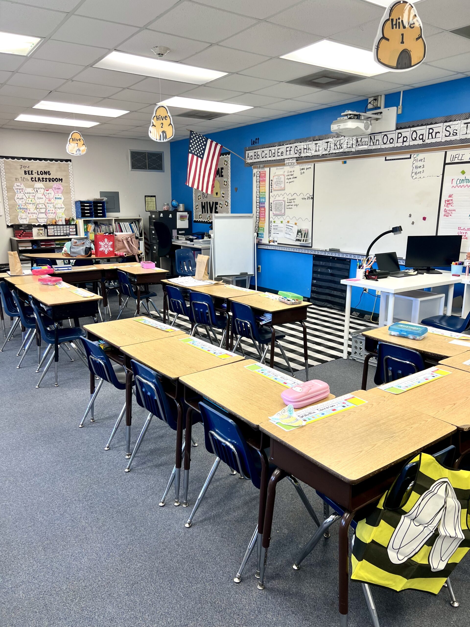 Welcome to Our Hive Bulletin board TheAppliciousTeacher.com